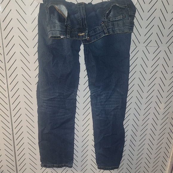 Classic Blue Women's Jeans - Picture 2 of 7